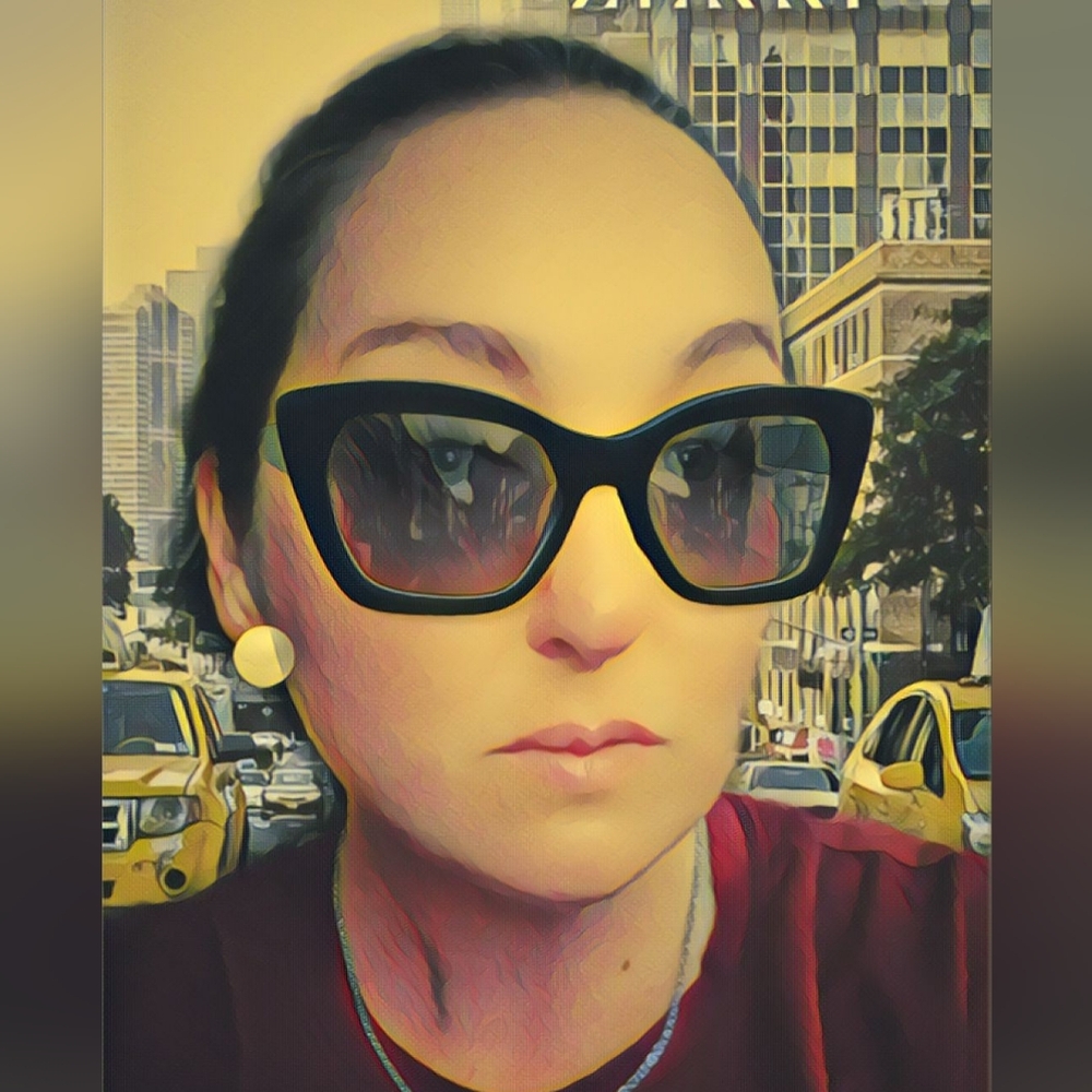 Meet your Posher, Candace